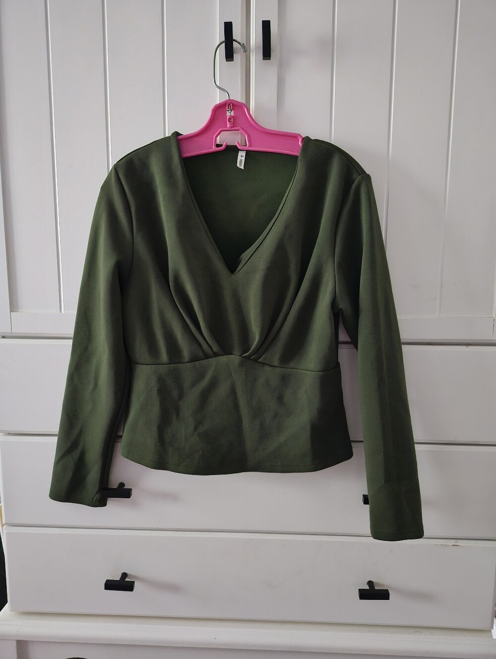 Halara Deep Olive Green V-Neck Long Sleeve Top Sz Xs